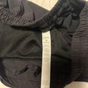 Lululemon Hotty Hot Low-Rise Lined Short 2.5 Photo 2