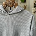 Alo Yoga  Muse Cropped Hoodie Athletic Heather Grey $108 M Photo 1