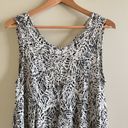 Ecote URBAN OUTFITTERS  LEAF PRINT BLOUSE TANK TOP WOMENS SIZE M BLACK WHITE Photo 1