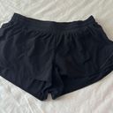 Lululemon Hotty Hot Short 2.5” Photo 0