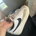 Nike Women’s  low Top blazers Photo 2