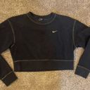 Nike  Essentials Black Fleece Pullover Womens Small Cropped Sweatshirt Crewneck Photo 1