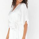 Show Me Your Mumu New  White First Look Robe Size XXL Photo 3