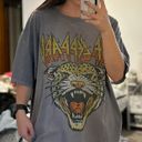 Buckle Def Leopard Tee Photo 0