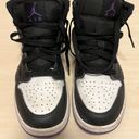 Nike Air Jordan 1 Mid Photo 1