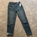 Urban Outfitters New  BDG mom high rise jeans, size 28 Photo 0