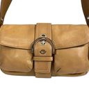 Coach  Vtg tan leather flap closure Y2K shoulder bag purse Photo 4