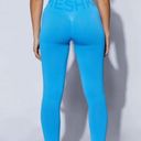 Meshki Leia Blue Seamless Leggings! Photo 2