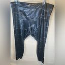 Nike  ONE Dri-FIT Mid-Rise Black Gray Camo Print‎ Leggings Size 1X Photo 1