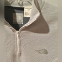 The North Face  white mesh fitted half zip top XS/S Photo 1