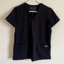 FIGS Casma Three-Pocket Scrub Top™ Size XXS in Black Photo 2