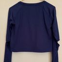 Gymshark  Drawstring Long Sleeve Elbow Key Hole Crop Top in Navy Blue Sz. Small Photo 7