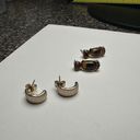 Monet / LC Gold Tone Pierced Earrings Lot Of 2 Signed Photo 3