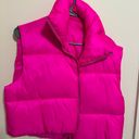 Amazon pink vest Photo 1