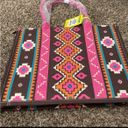 Wrangler NWT Aztec print tote bag - pink Photo 1