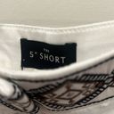 White House | Black Market  5 Inch Shorts size 2 petite. Photo 4