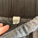 Lululemon  On the Fly pant- heathered black Photo 4