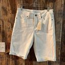 st. john's bay NWT St. John's white (secretly secret ) Bermuda shorts. 11 inch inseam size 10 Photo 1