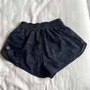 Lululemon  hotty hot shorts in black camo 2.5 inseem size 2 Photo 1