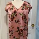 New York & Co. 7th avenue by Pink floral shirt sleeve top Photo 3