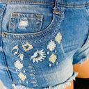 Harper  Embroidered Detail Jean Shorts 26 Photo 4