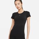 Nike DRI-FIT ADV AURA WOMEN'S SLIM-FIT SHORT-SLEEVE TOP Photo 0