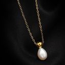 White Pearl Pendant Necklace for Women Gold Photo 1