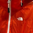 The North Face  HyVent 2.5 L Orange Rain Jacket Size XS Photo 2