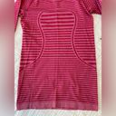 Lululemon  Swiftly Tech Long Sleeve Crew in Heathered Berry Rumble Size 6 Photo 7