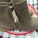 Blondo  Waterproof Womens Liam Ankle Boots Khaki Olive Side Zip Lug Sole Photo 6