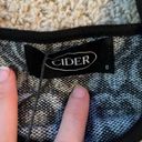 Cider Black and white heart patterned crop sleeveless top never worn Photo 3