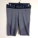 Nike  pro ladies tight fit athletic 8” legging shorts size large Photo 0