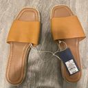 Universal Threads Universal Thread Tan Sandals- NWT Photo 0