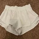 Lululemon Hotty Hot Short 2.5” Photo 0