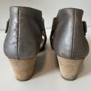 Eileen Fisher  silver/bronze open toe wedge shoes sz 10 Photo 2