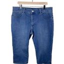 Riders By Lee  Mid Rise Capri Dark Wash Denim Cropped Jeans Women's Size 18 Photo 0