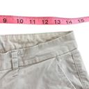 Old Navy  size 4 chino khaki pockets shorts Photo 4