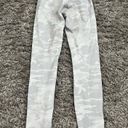 Lululemon  white camo wunder under 25” leggings size 4 Photo 4