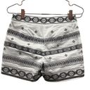 White House | Black Market  5 Inch Shorts size 2 petite. Photo 3