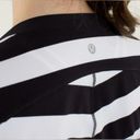 Lululemon  Base Runner Long Sleeve in Straightup Stripe Black White Photo 1