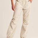 Abercrombie & Fitch Parachute Pant Photo 0