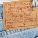 Levi’s Vintage Levi's 560 Mom Jeans Y2K 90s Light Wash Distressed Size 14 Regular Photo 7