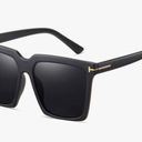 Frame Large  square sunglasses in black Photo 0