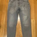 Kensie  jeans women’s gray the effortless skinny  crop size 12. Photo 0