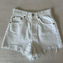 ZARA  Frayed White Hi Rise Denim Shorts Size 2 5520/12 Photo 0