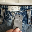 Abercrombie & Fitch Jeans Photo 1