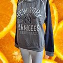 5th & Ocean MLB New York Yankees  Sweatshirt 100% Cotton Size Small Photo 0