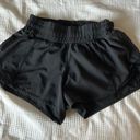 Lululemon Hotty Hot Short 2.5” Photo 0