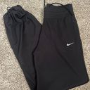 Nike Women’s Joggers Photo 0