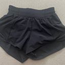 Lululemon Hotty Hot Short 2.5” Photo 0